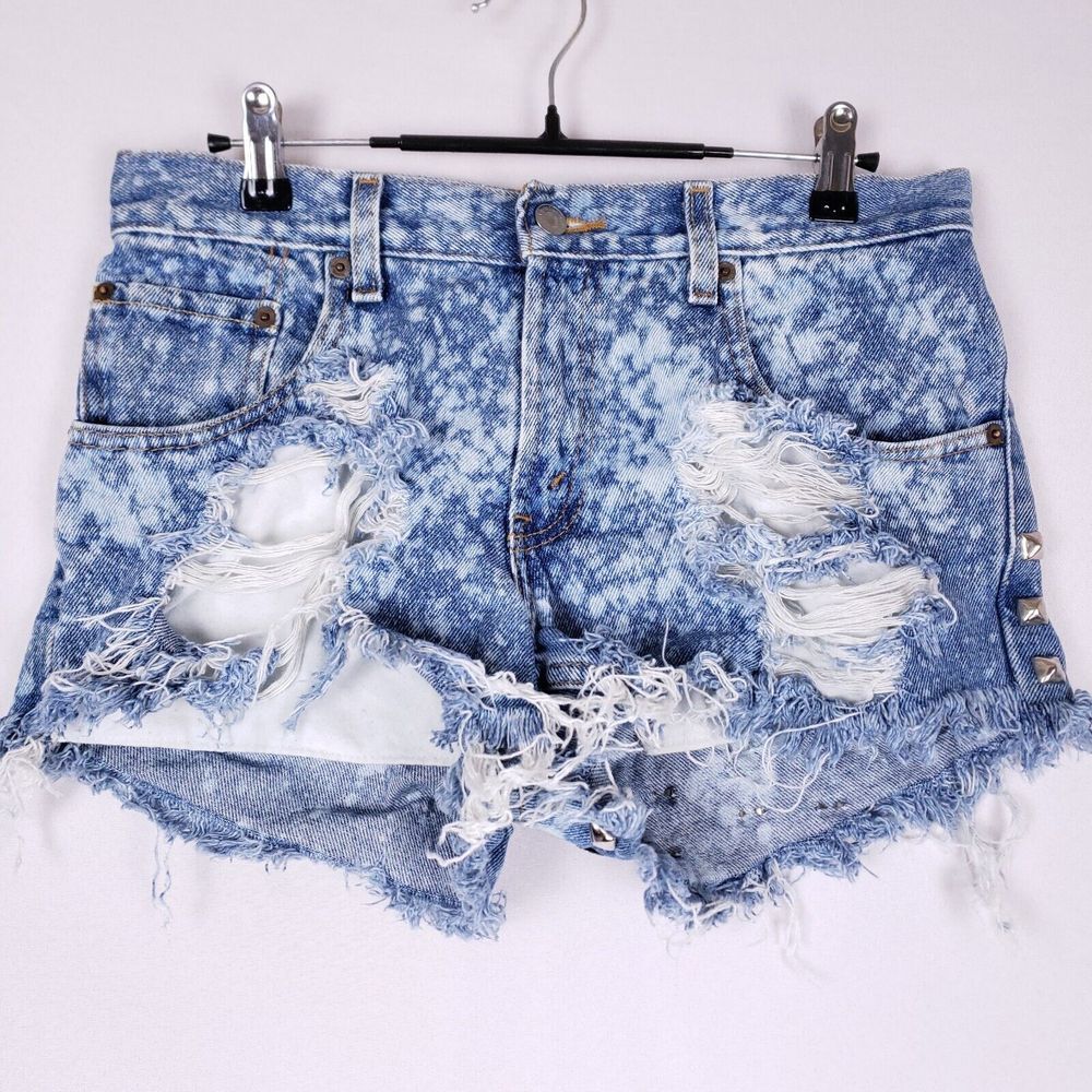 Levi's 550 Reworked Distressed Studded Denim Shorts Womens 30W Hot Pants Grunge